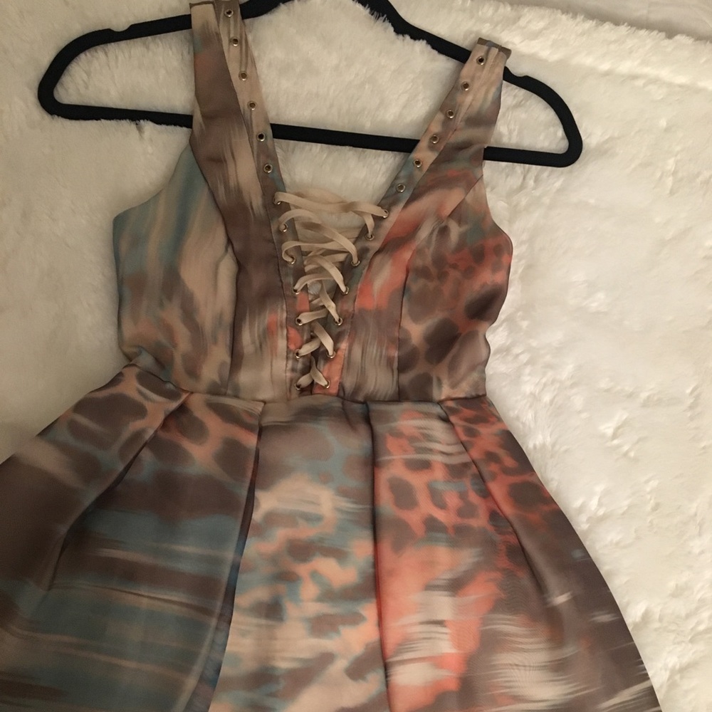 Bebe dress